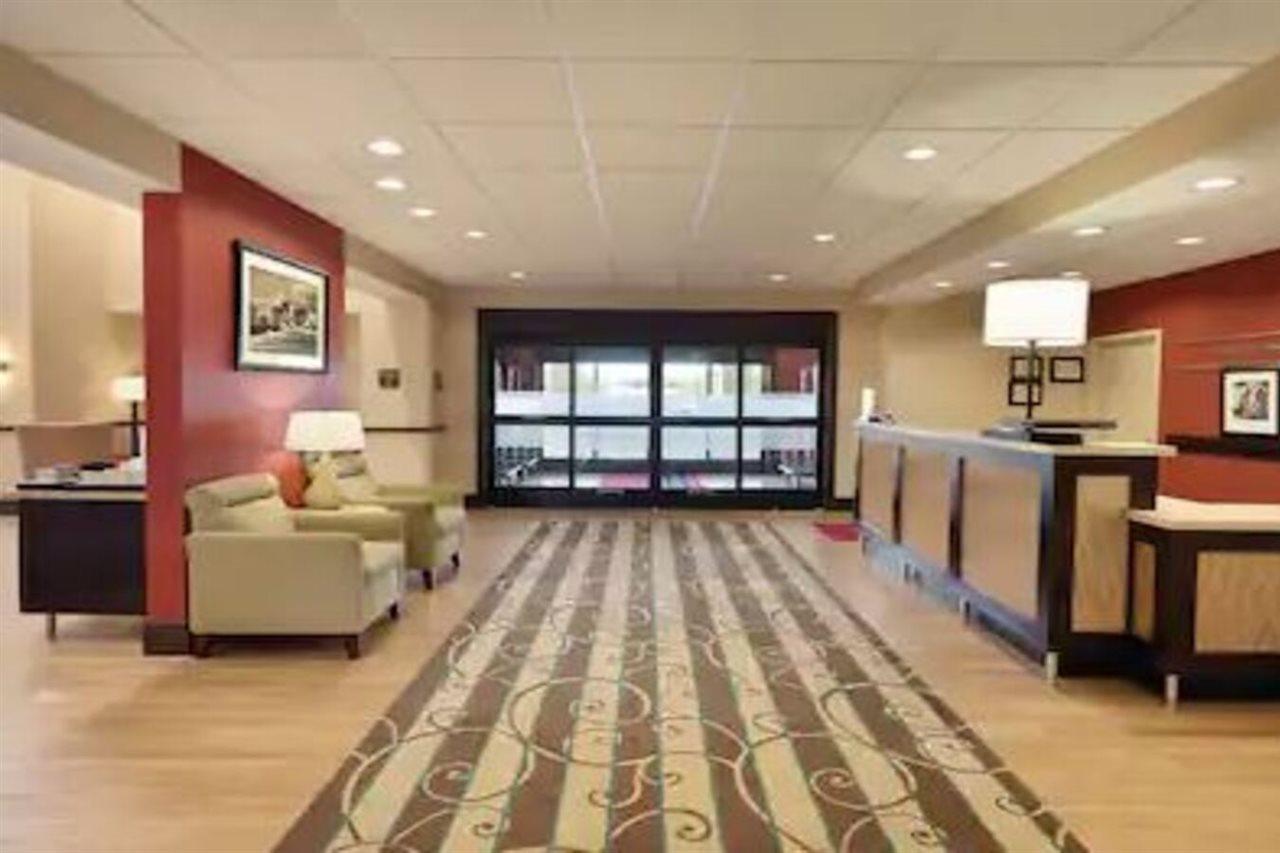 Hampton Inn & Suites Philadelphia Montgomeryville North Wales Eksteriør billede