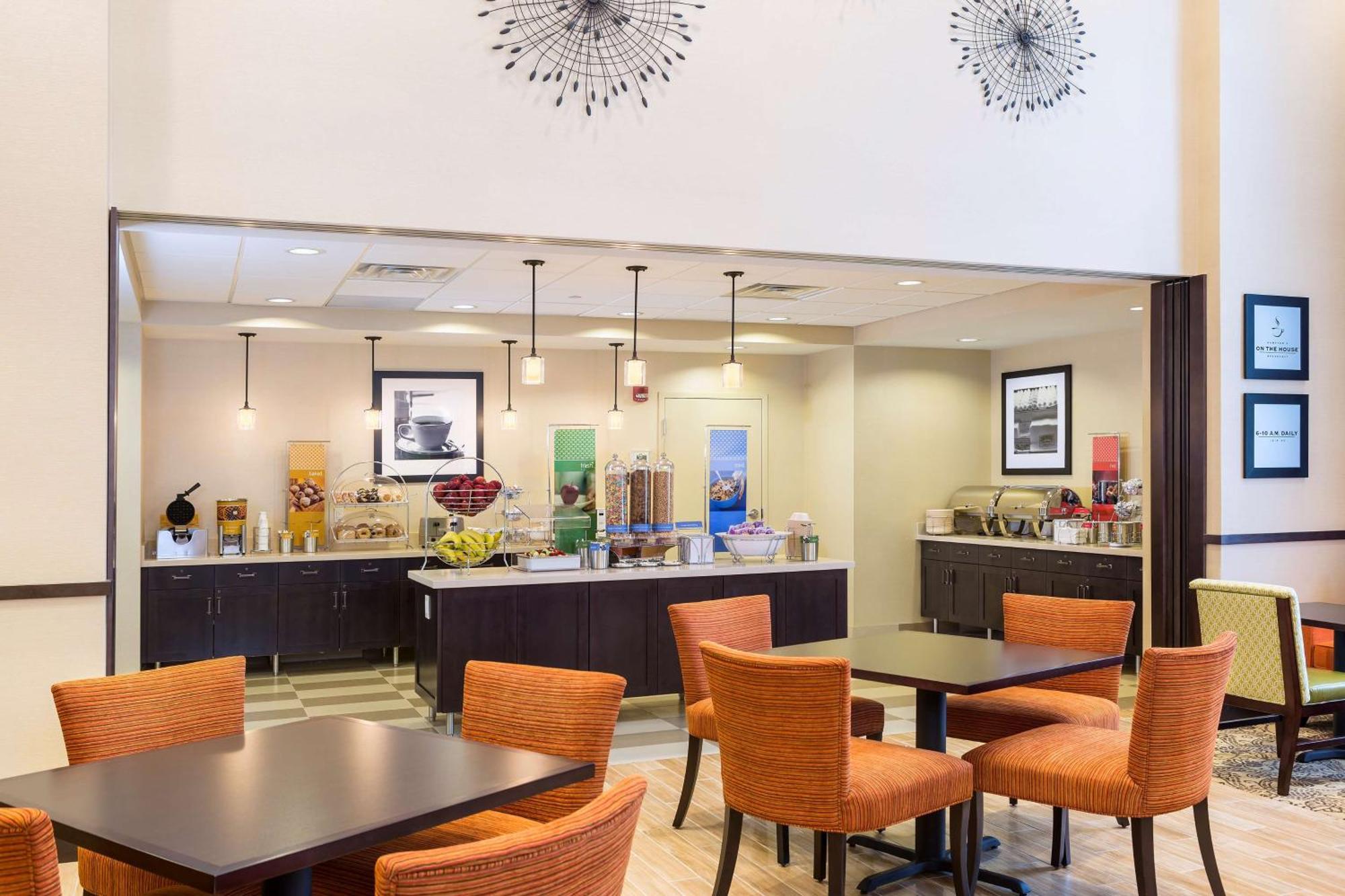 Hampton Inn & Suites Philadelphia Montgomeryville North Wales Eksteriør billede